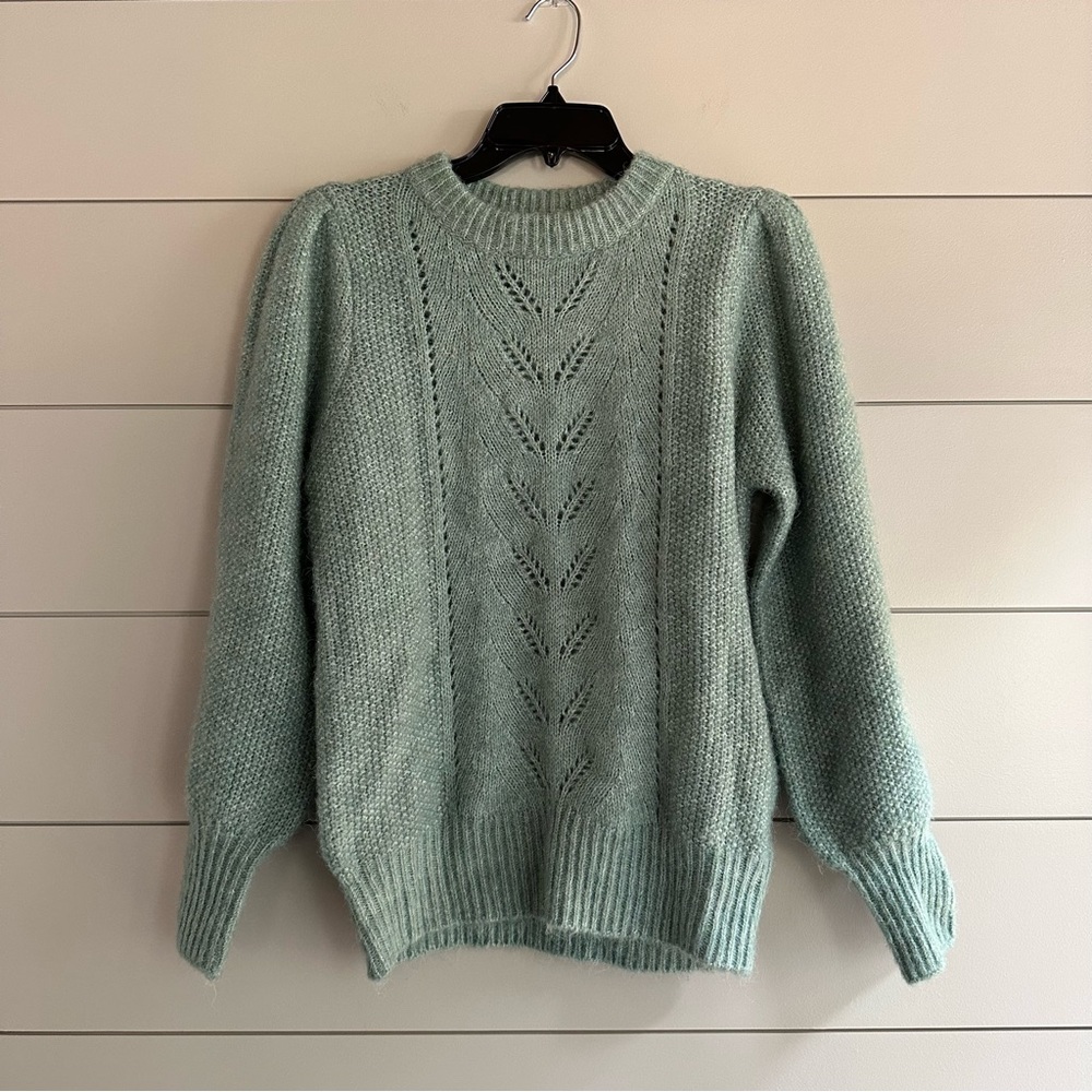 NWOT Frnch Paris Sweater Size Medium